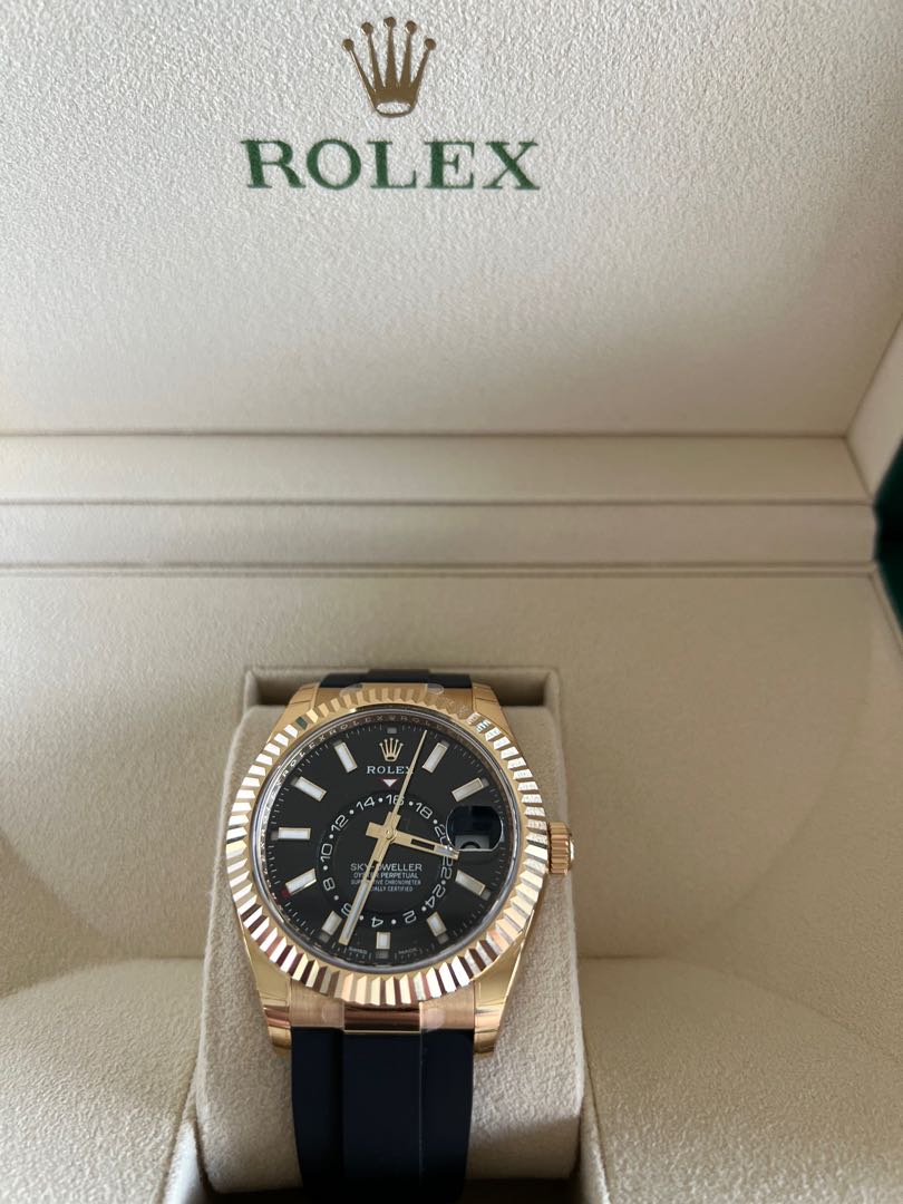 sky dweller gold oysterflex
