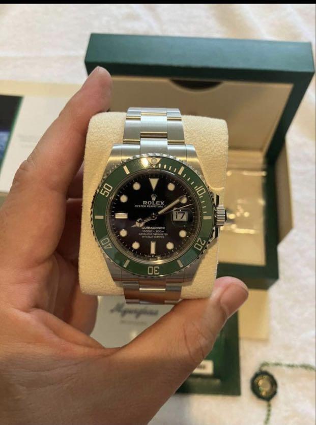 Rolex Submariner Starbucks '2022 (Category: Luxury Watches) located in Pasig City. Submitted by Watchaholics (Listing ID 1179111897, Image 2). Description: FS: Rolex Submariner ‘Starbucks’ 2022 • Brandnew • Size: 41mm • Condition: 10/10 • Complete with Box and Papers • Foreign AD .