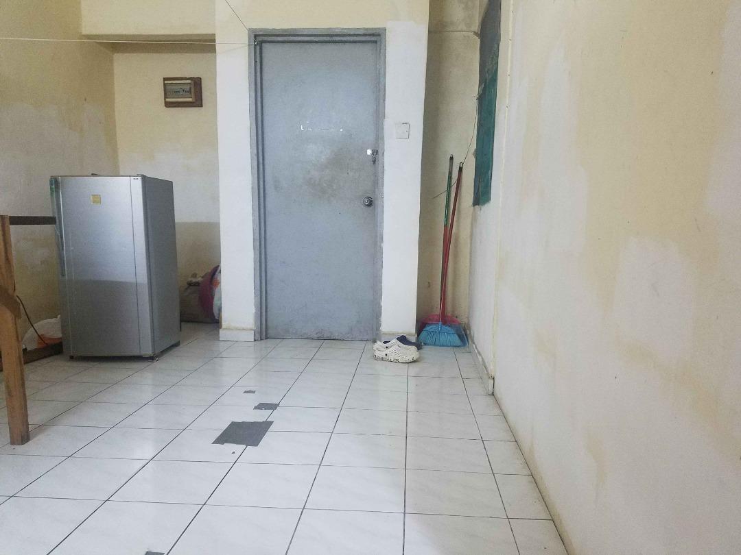 Rumah Sewa Di Taman Ketiau Apartment, Putatan, Property, Rentals on