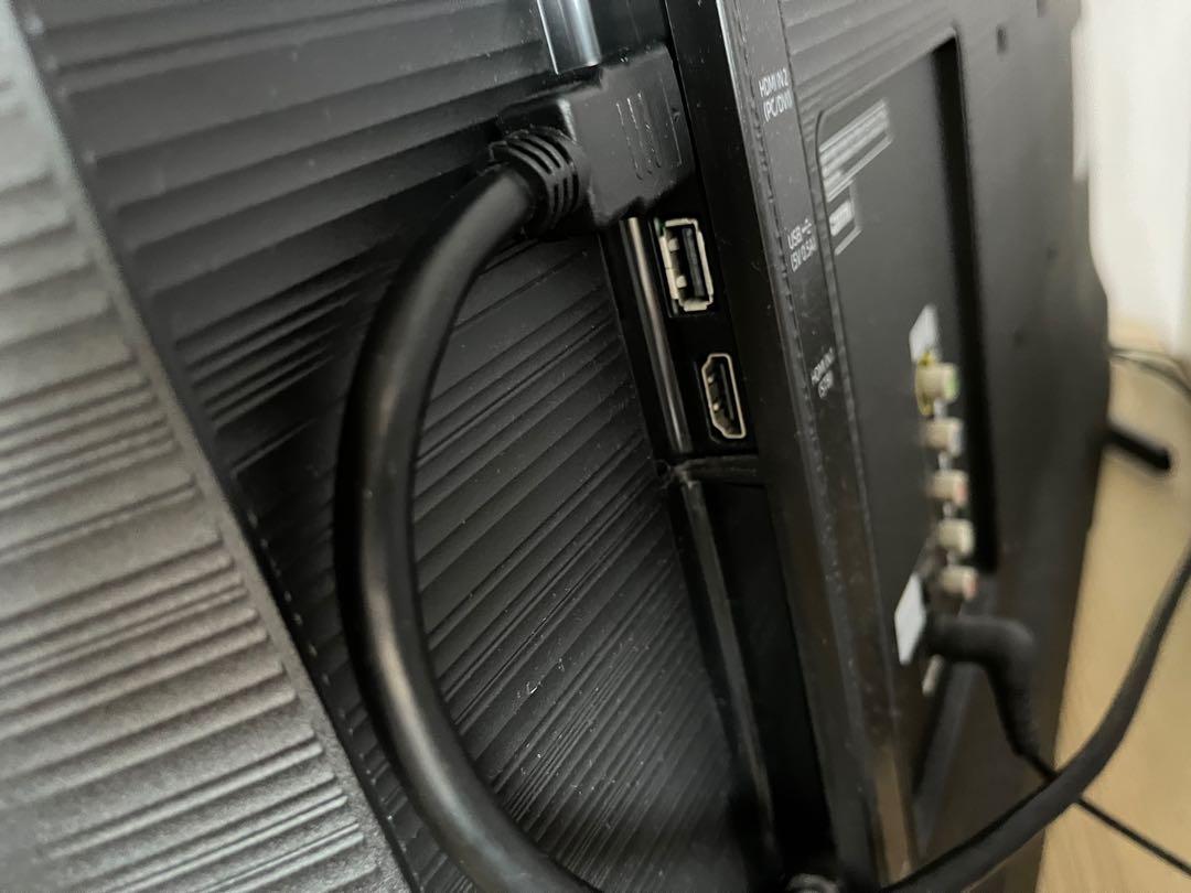 Samsung 32 Inch LED TV (not smart tv) cum Apple TV box., TV & Home Appliances, TV