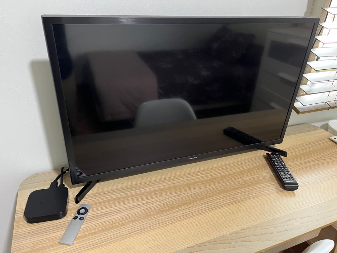 Samsung 32 Inch LED TV (not smart tv) cum Apple TV box., TV & Home Appliances, TV