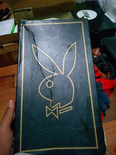 Sepatu pantofel Playboy