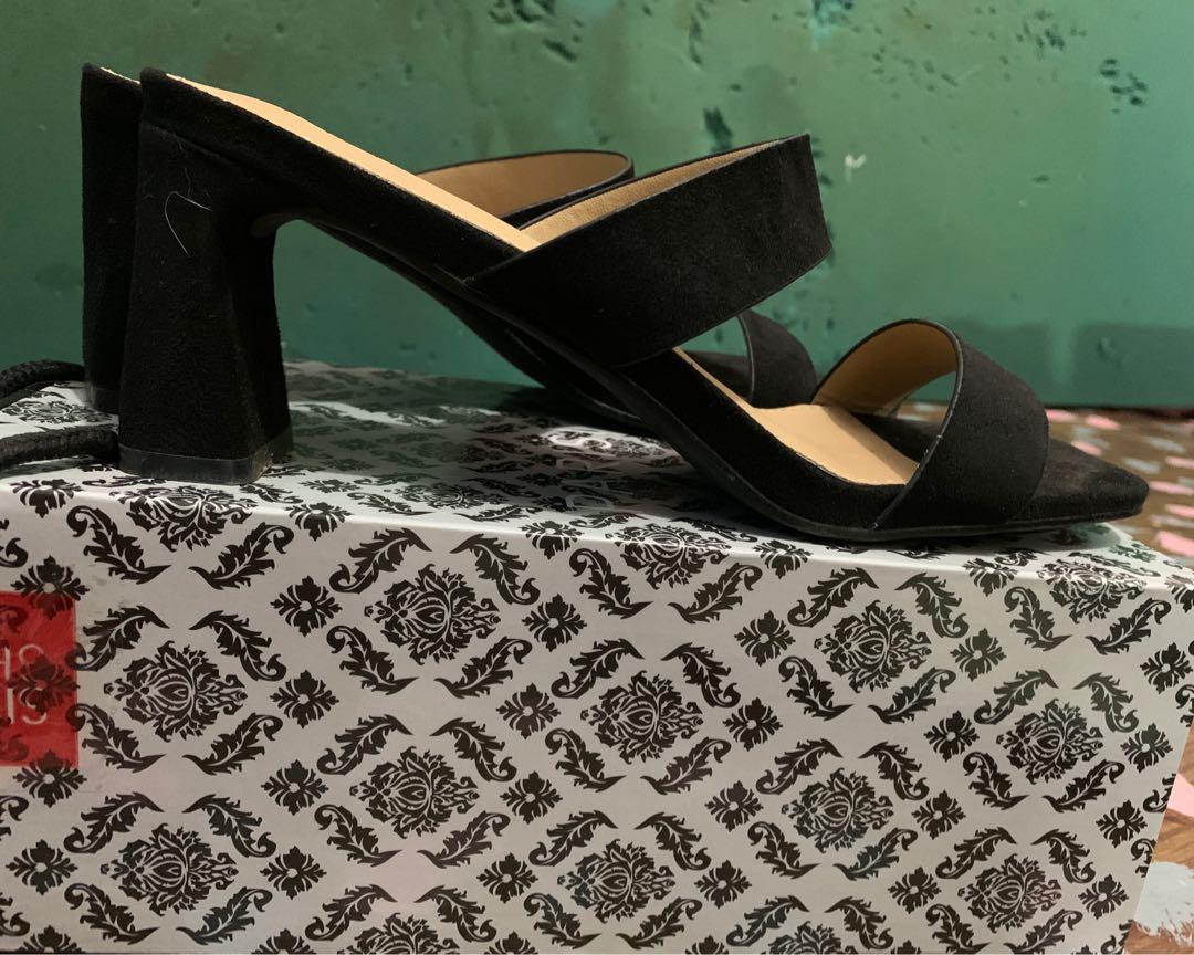 Suede Heels (Category: Heels) located in Binangonan. Submitted by joizeeful (Listing ID 1179220707, Image 2). Description: Used for only 4hours, almost new. Bought for 999 in SM now selling low coz I won't use it anymore. I just used it for a very important occasion. .