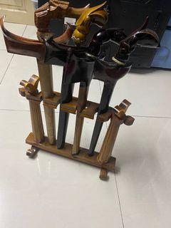 Tempat letak keris 4 slot