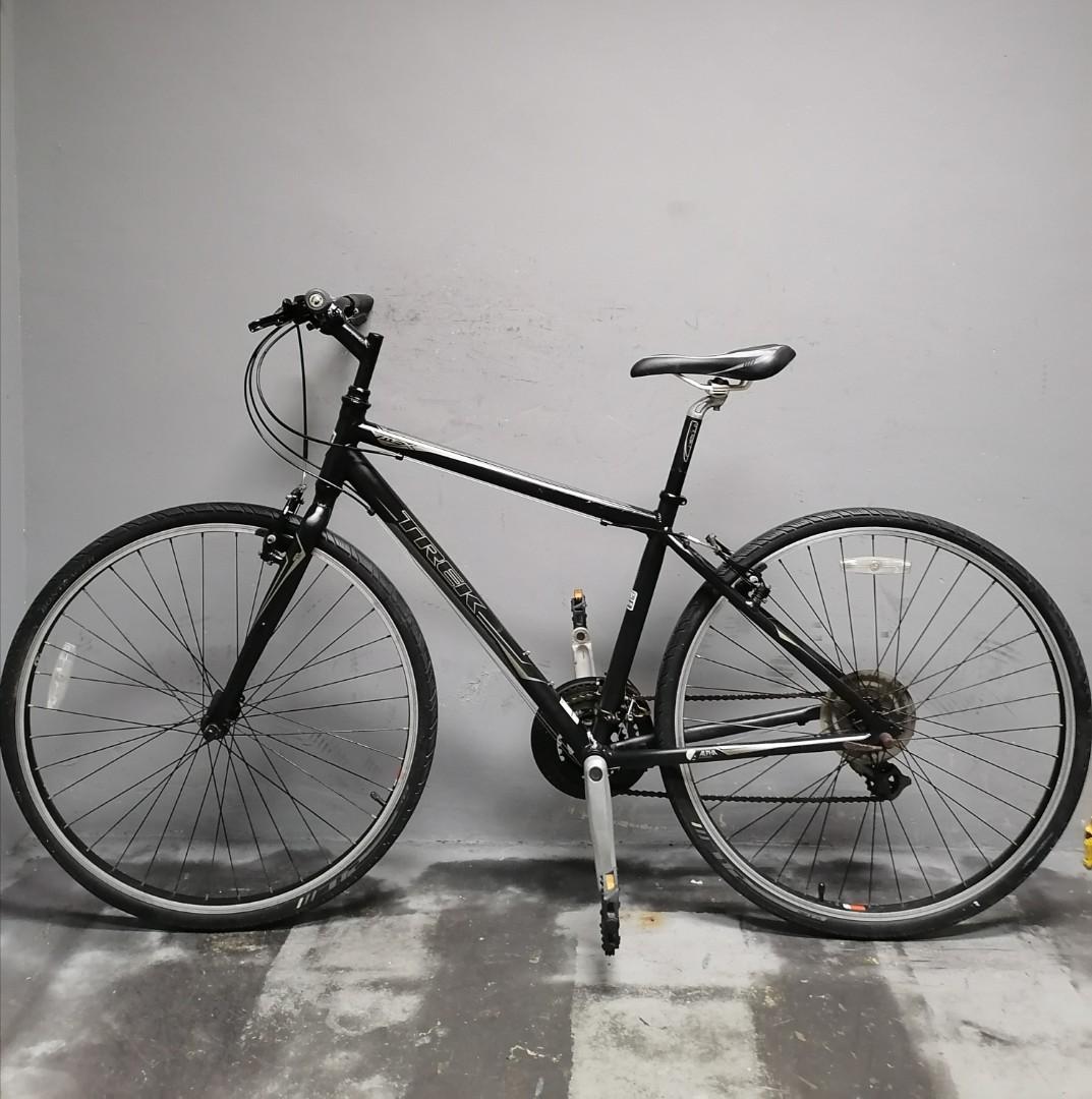 Trek 7.0 Fx Hybrid Sports Equipment Bicycles Parts Bicycles