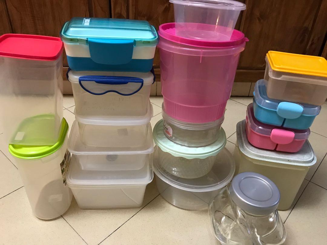 Tupperware (Category: Food Organisation & Storage) located in Subang Jaya. Submitted by inazzainal (Listing ID 1179222481, Image 3). Description: Assorted food bekas for free. Various sizes and brands and no brands. .