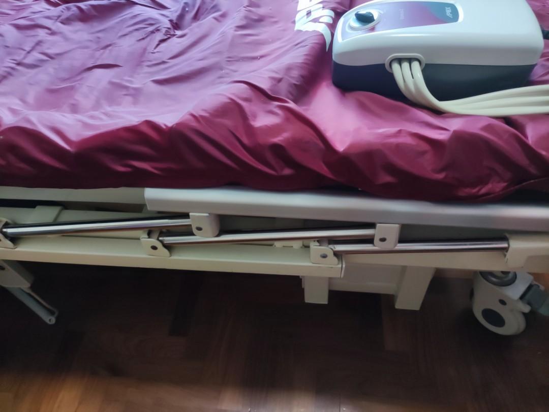 Used hospital bed for free, Furniture & Home Living, Furniture, Bed