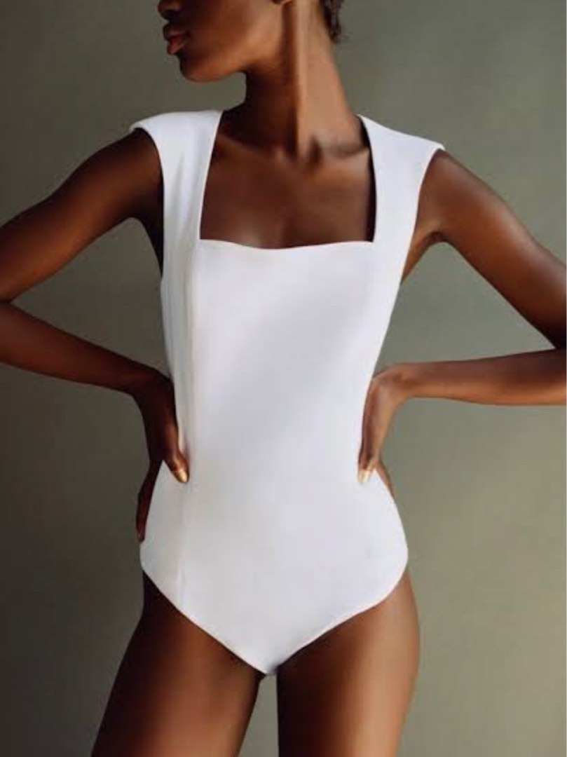 Zara White Bodysuit with Shoulder Pads in XS, Women's Fashion, Tops, Others  Tops on Carousell