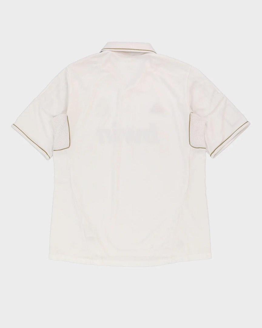 2011-12 Real Madrid White / Gold Home Football Shirt (Category: Tshirts & Polo Shirts) located in Singapore. Submitted by v1ntag33 (Listing ID 1179456814, Image 2). Description: Brand New Size XL.