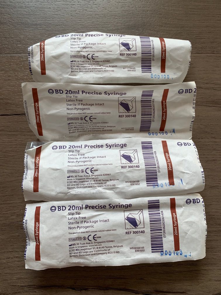 20ml syringe (08/22 expired), Health & Nutrition, Medical Supplies