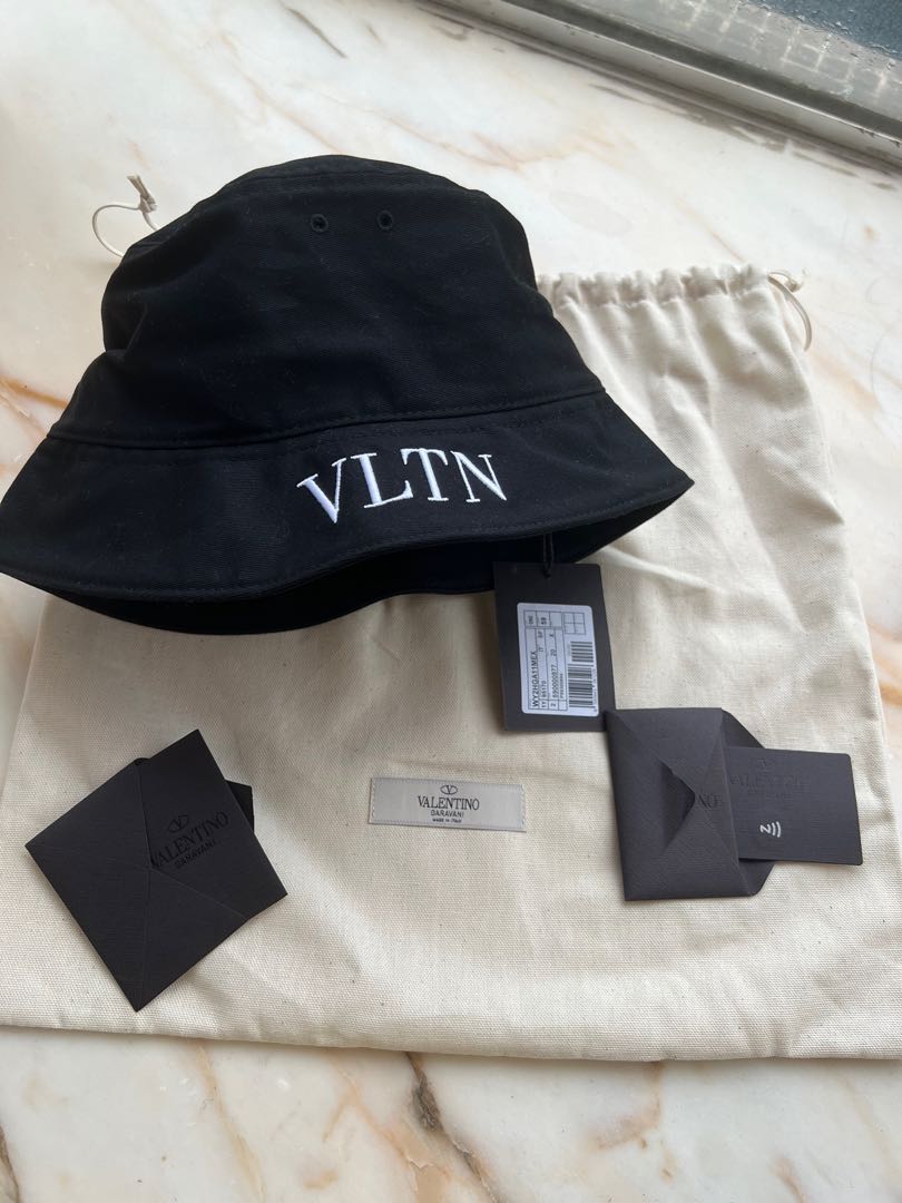 ❤︎ VLTN 帽子 新品 ネット販売中 onikuya.com