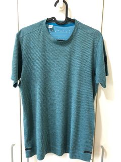 由 cdny_shoppe (刊登 ID 1179296299，圖片 1) 提交，位於 的 (類別：)，說明：。