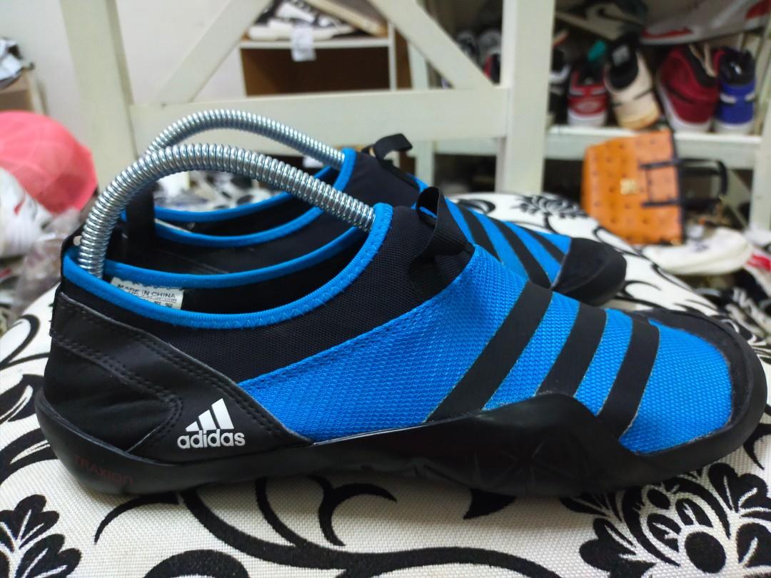 Adidas traxion slip on 7uk 25.5cm Men s Fashion Footwear