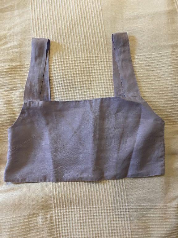 Araw The Line Ube Crop Top (Category: Sleeveless) located in Muntinlupa City. Submitted by sabmi (Listing ID 1170933054, Image 2). Description: Barely used, in great condition. Size small. .