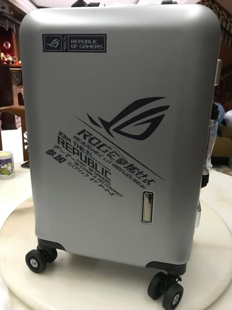 Asus rog luggage sales
