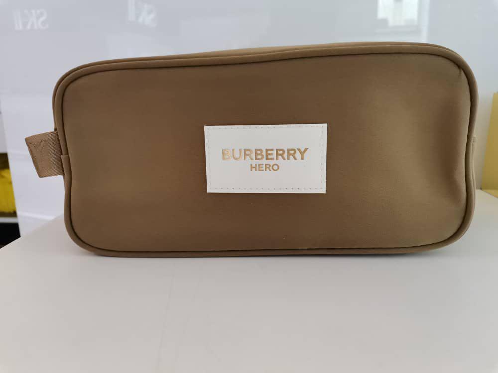 Burberry pouch beauty bag unisex Men s Fashion Bags Belt bags