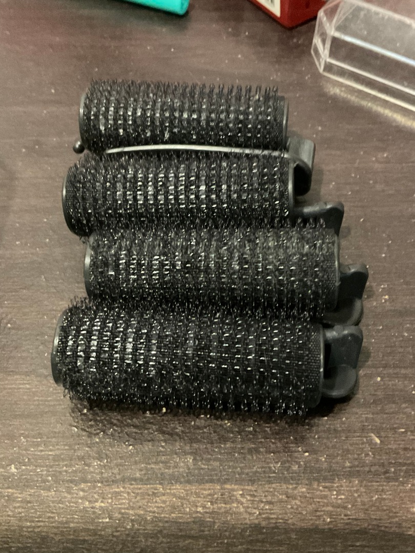 Daiso Hair Curler, Women's Fashion, Watches & Accessories, Hair