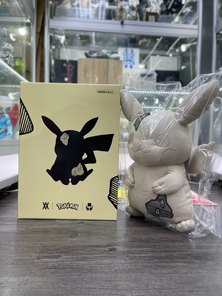 Daniel Arsham Pokemon plush Pikachu （L）