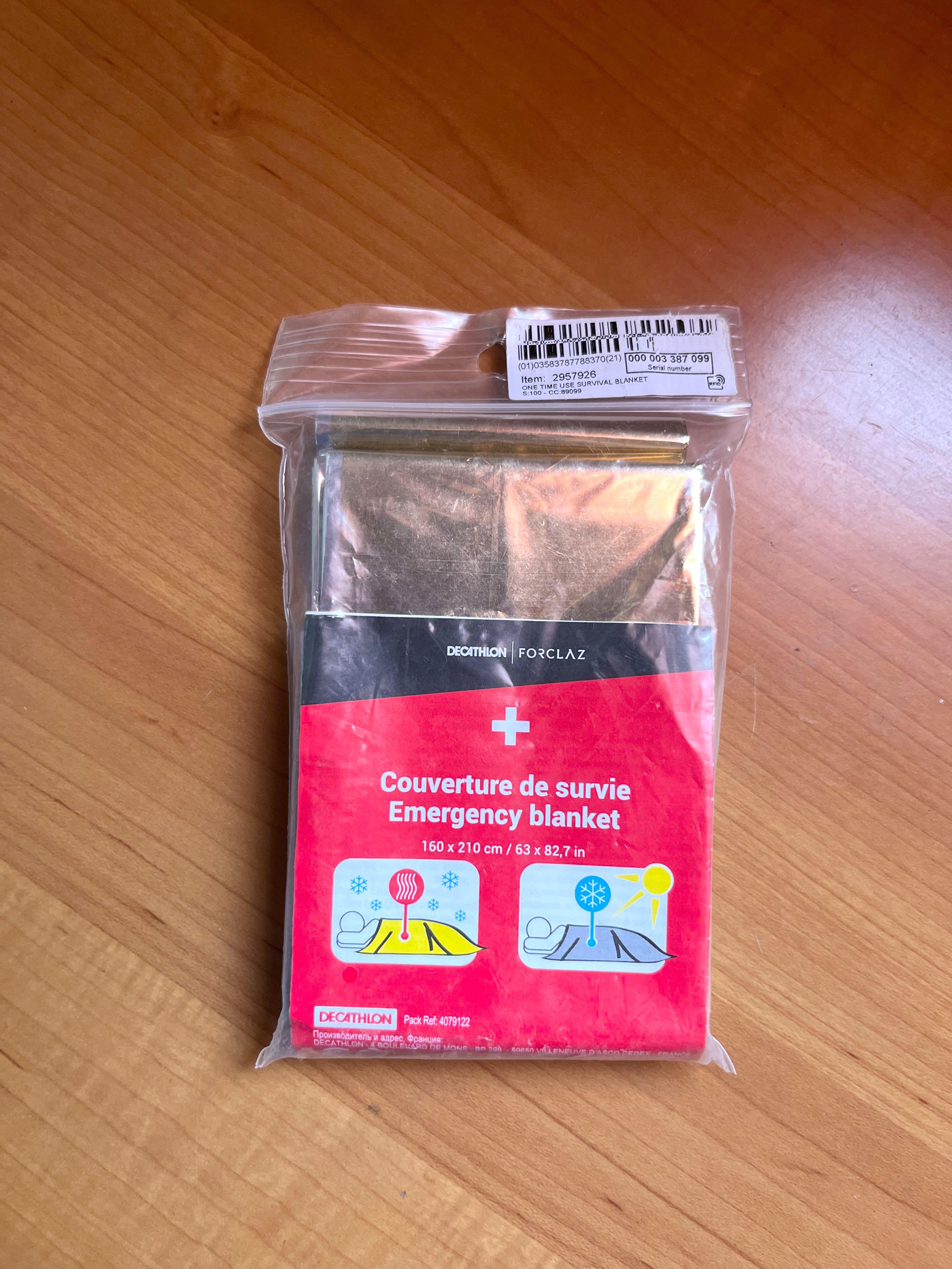Decathlon Forclaz Emergency Blanket, Furniture & Home Living, Bedding & Towels on Carousell
