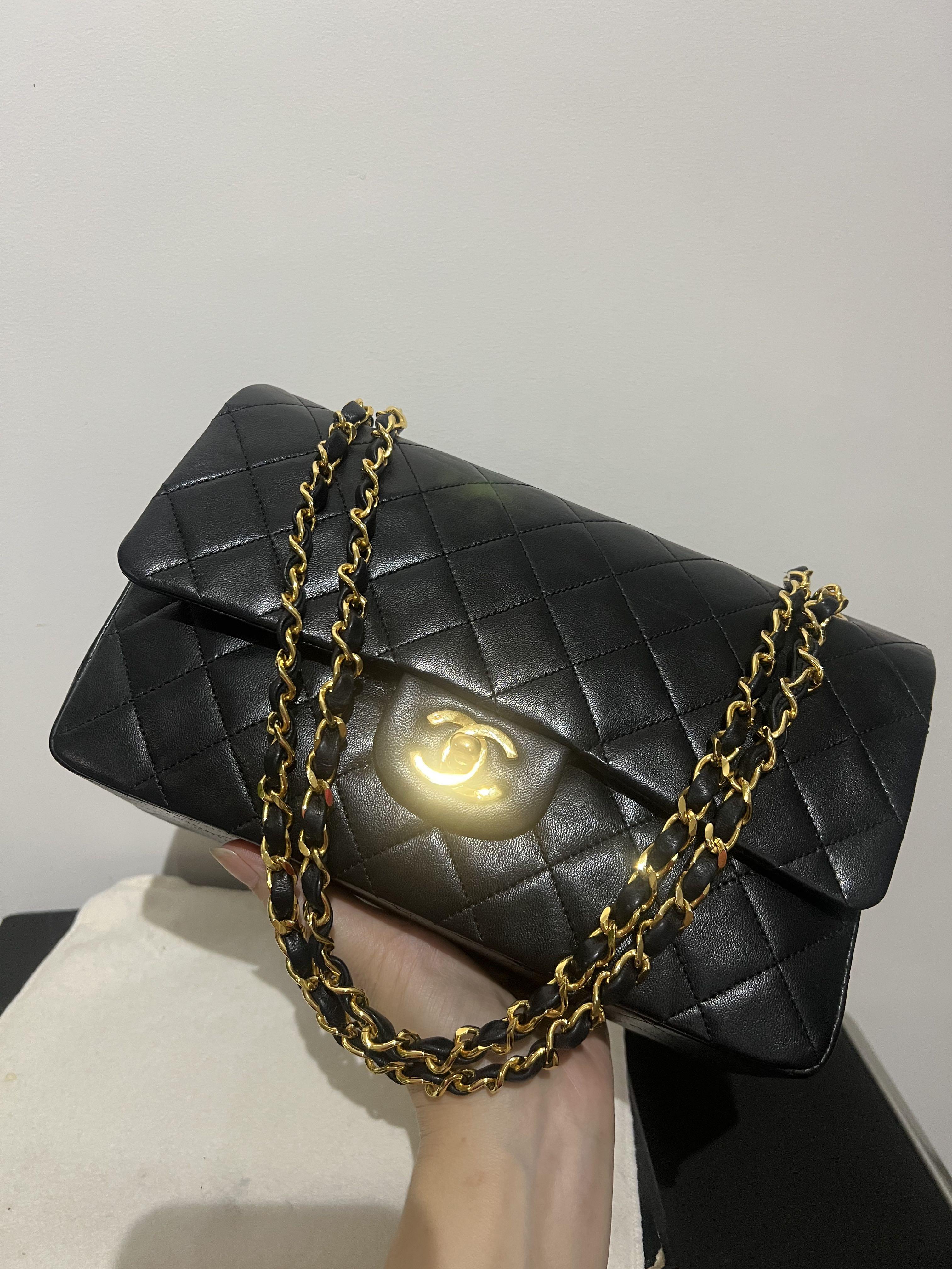 🖤Full Set🖤100% Authentic Chanel Vintage Classic 25cm Medium CF Double Flap  Bag In Impeccable Buttery Black Lambskin Leather With Super Shiny 24k  Yellow Gold Hardware, Luxury, Bags & Wallets on Carousell