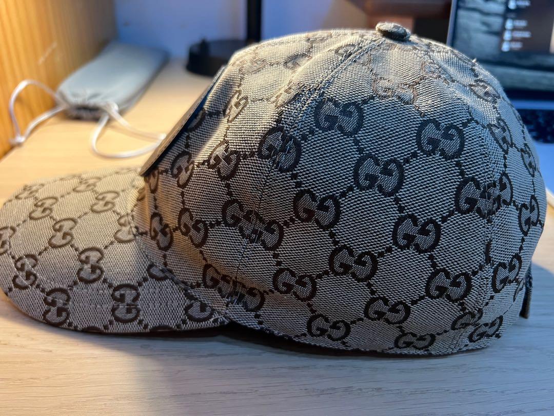 Silver top gucci hat