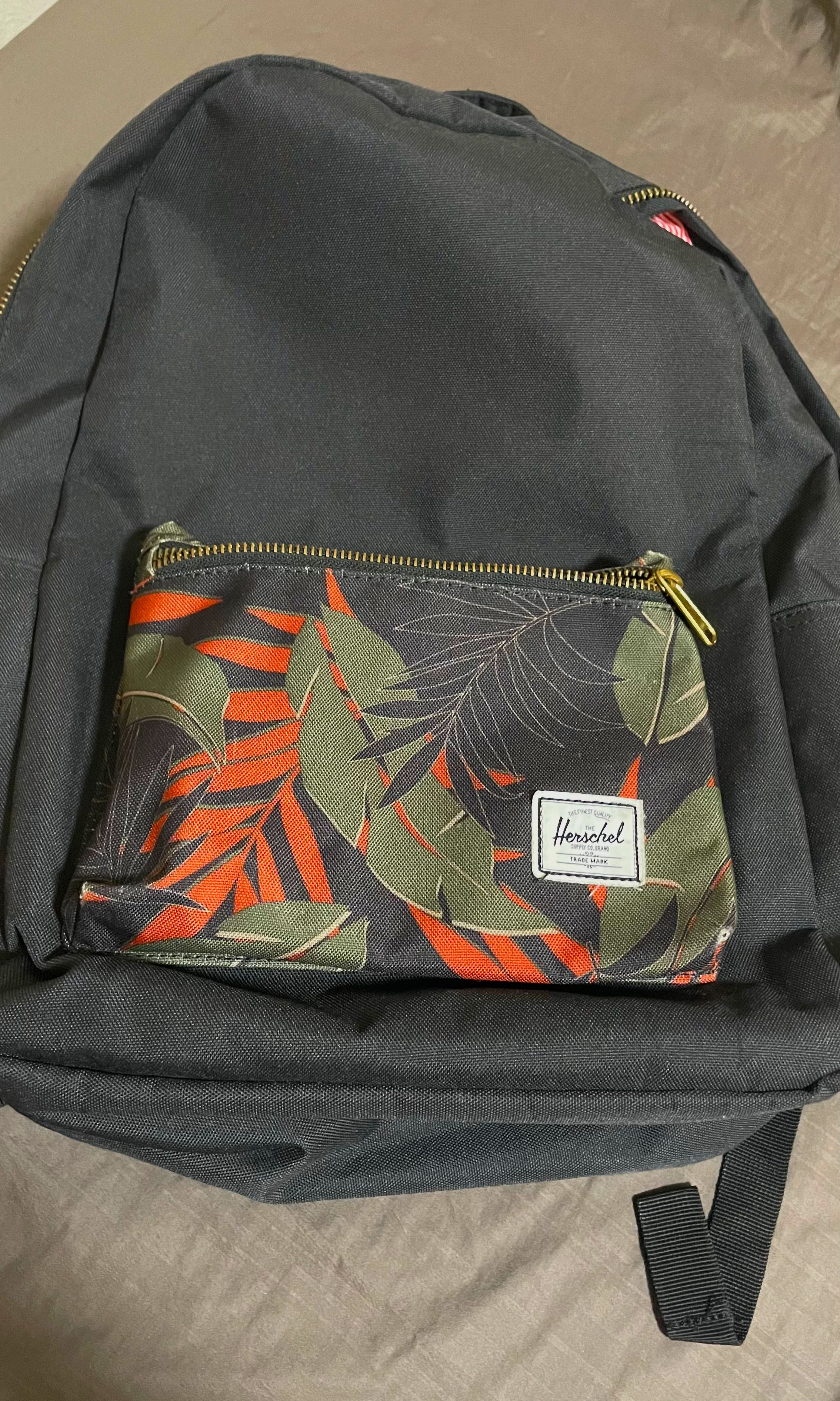 Herschel settlement Bag dark olive palm Women s Fashion Bags