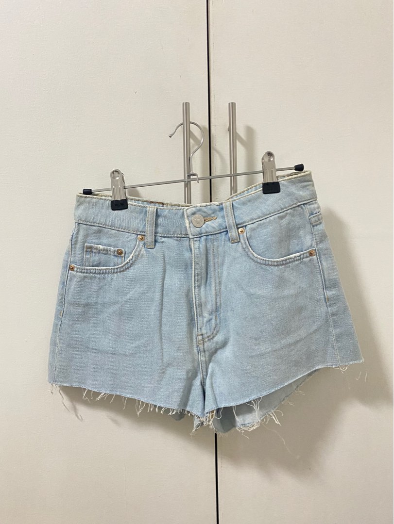 H&M High Waisted Denim Shorts, Women's Fashion, Bottoms, Shorts on
