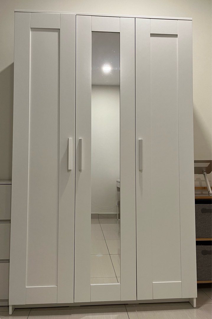 Brimnes hotsell mirror door