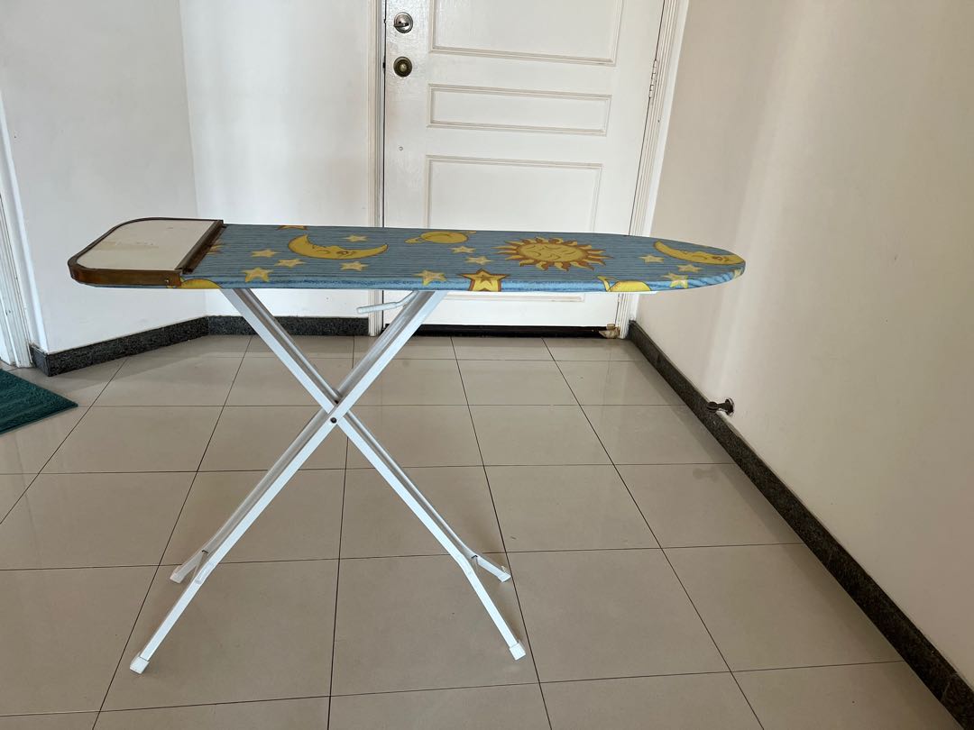 Ironing board, Furniture & Home Living, Cleaning & Homecare Supplies