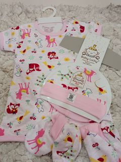 (Kategori: ) berada di . Dikirim oleh sofiecloset (ID iklan 1179332394, Gambar 1). Deskripsi: .