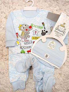 (Kategori: ) berada di . Dikirim oleh sofiecloset (ID iklan 1179344585, Gambar 1). Deskripsi: .