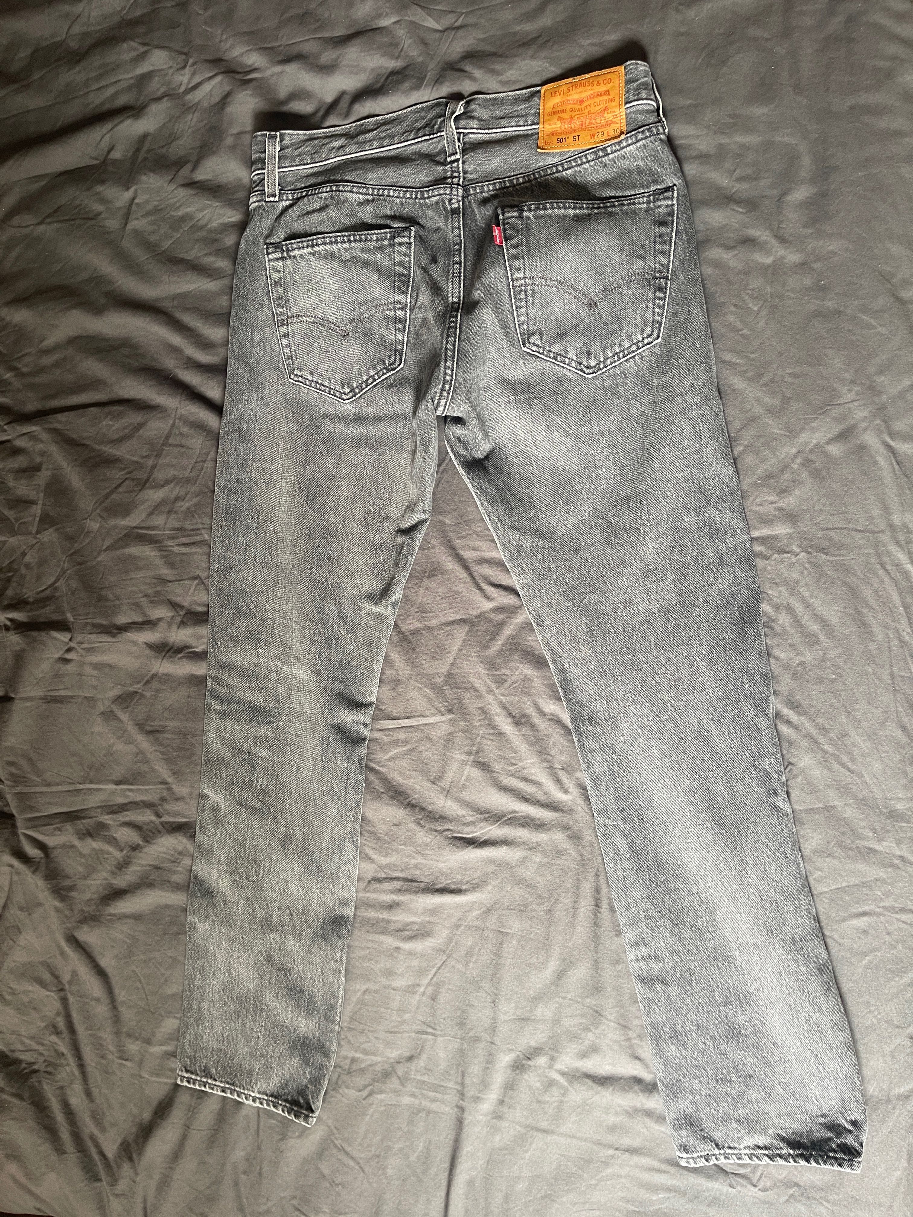 Levi s 501 gray color Men s Fashion Bottoms Jeans on Carousell