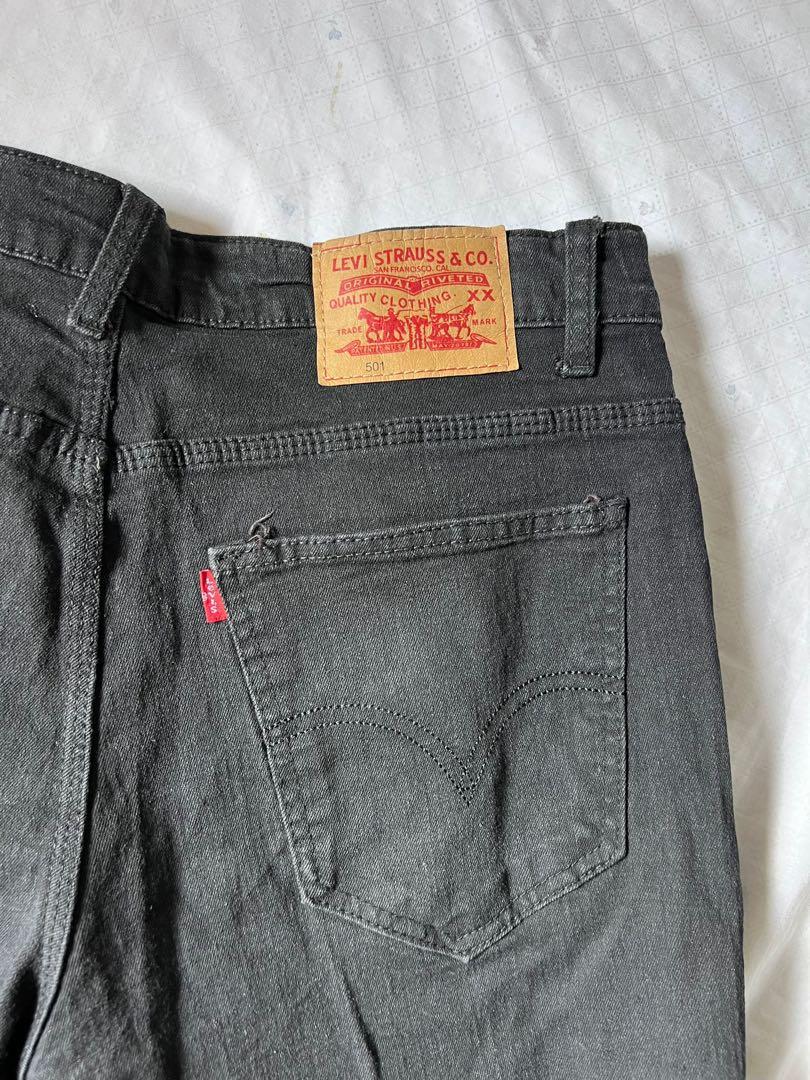 Levi’s black pants (Category: Jeans) located in Rizal, Mindoro Occidental. Submitted by pingket (Listing ID 1179352081, Image 2). Description: Rfs: Decluttering Size: 34 Length: 38.