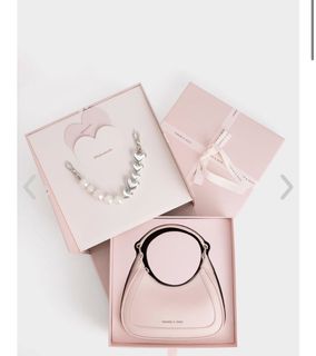 (Category: ) located in . Submitted by hellolosers (Listing ID 1179326575, Image 1). Description: .
