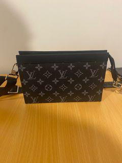 Louis Vuitton Gaston Mens Bag
