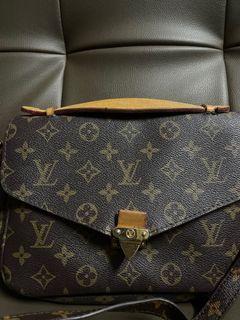 SLING BAG LV BUNDLE METIS, Luxury, Bags & Wallets on Carousell