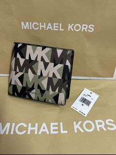 (Category: ) located in . Submitted by LadyBOOth (Listing ID 1178153257, Image 1). Description: .