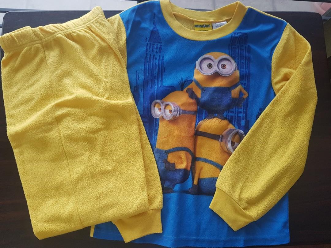 minions pajama set 10/12, Babies & Kids, Babies & Kids Fashion on Carousell