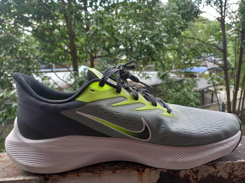 Nike zoom win store