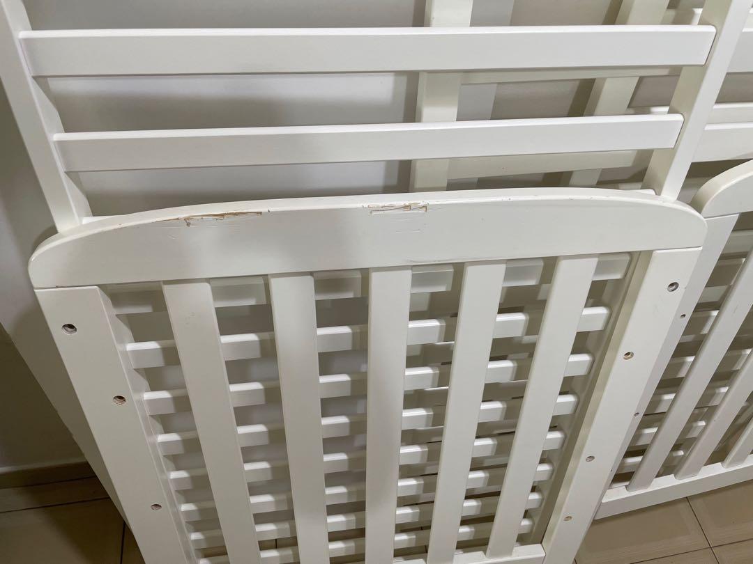 Palette box sweet dreams cot, Babies & Kids, Baby Nursery & Kids