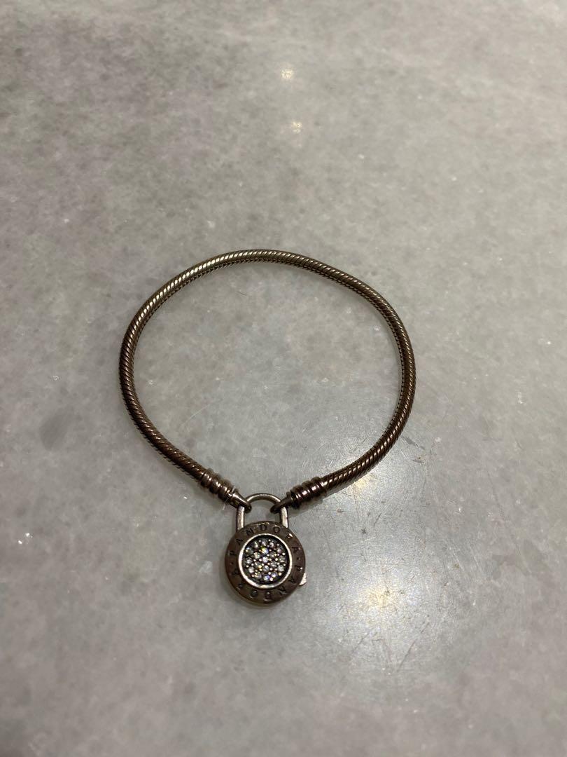 Pandora moments pavé padlock clasp top snake chain bracelet rose gold