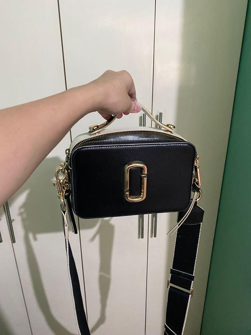Pre-loved Marc Jacobs Snapshot Bag, Women's Fashion, Bags & Wallets,  Cross-body Bags on Carousell