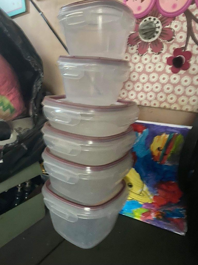 Rubbermaid tupperware, Furniture & Home Living, Kitchenware & Tableware