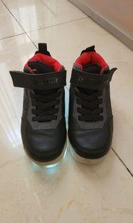 Sepatu Anak Skechers Size 29