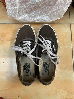 Sepatu vans authentic original
