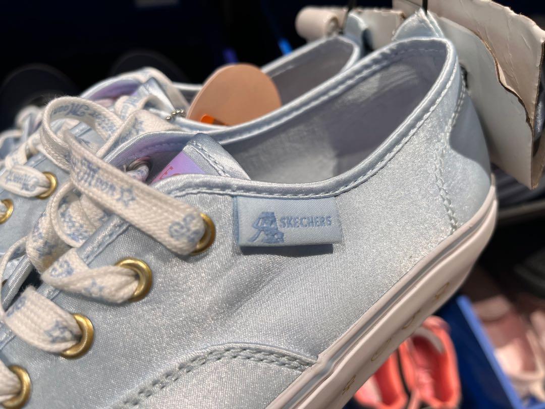 Skechers crossover top