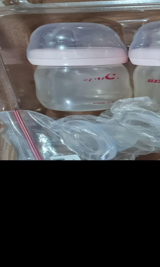 Spectra bottles with lids and cover with nipples, Babies & Kids