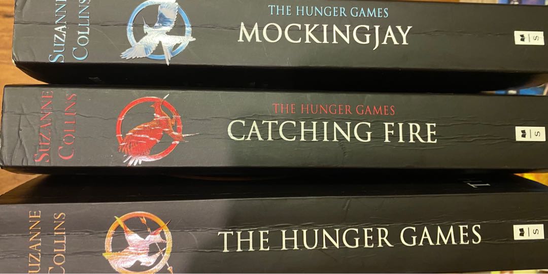 The Hunger Games series, Hobbies & Toys, Books & Magazines, Fiction ...