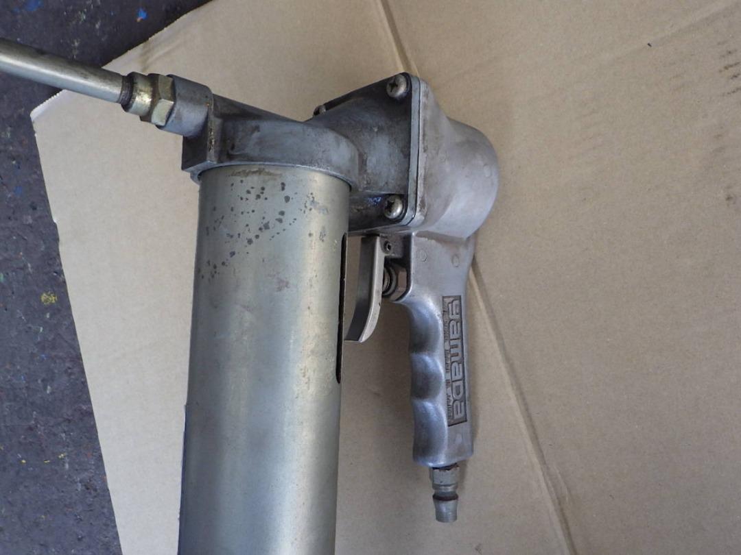Yamada Pneumatic Grease Gun, Commercial & Industrial, Industrial Equipment on Carousell