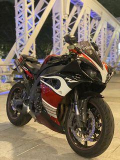 Yamaha YZF-R1